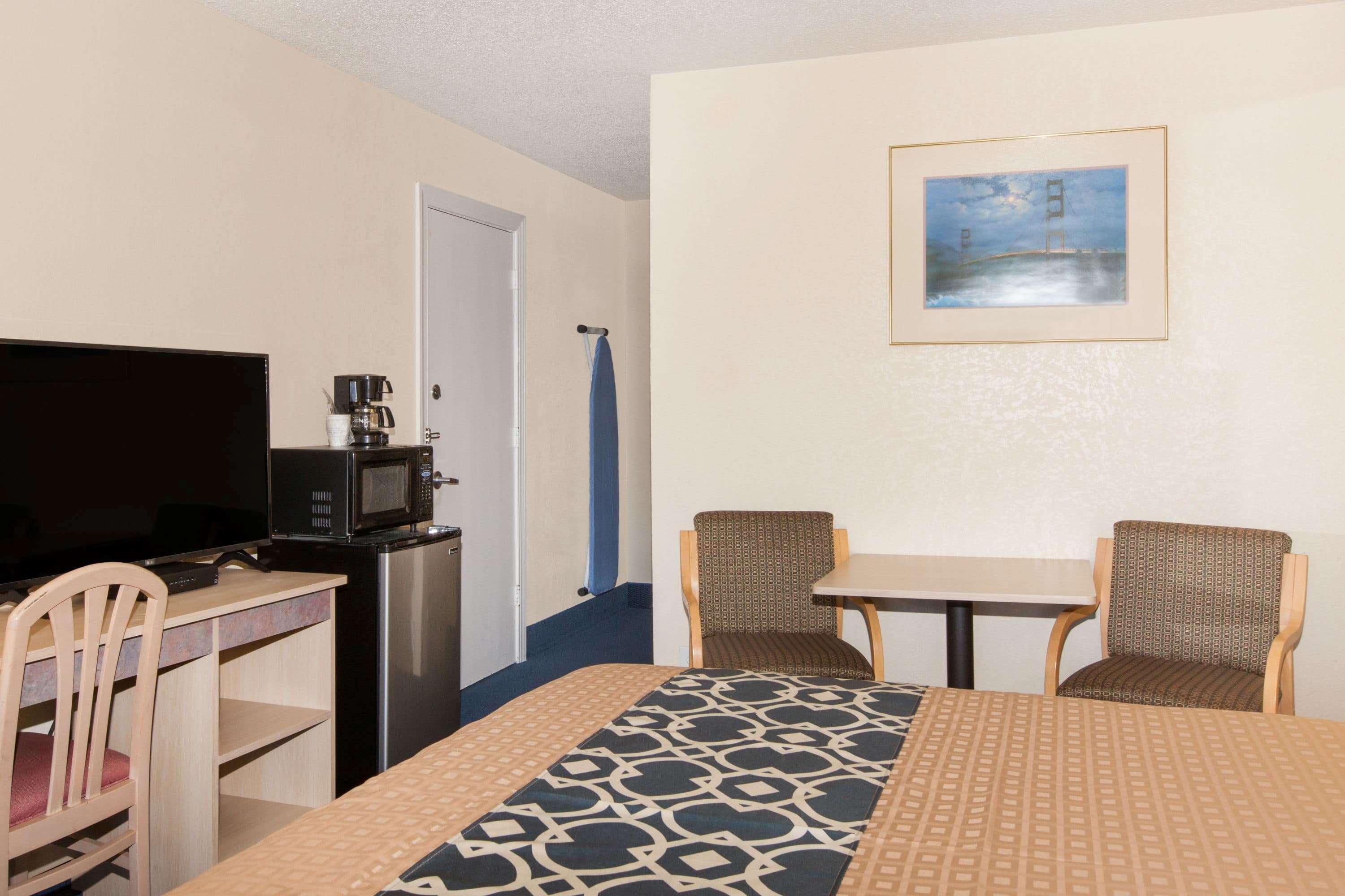 Travelodge By Wyndham Los Banos Ca Екстериор снимка