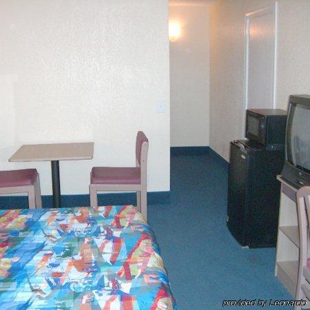 Travelodge By Wyndham Los Banos Ca Стая снимка
